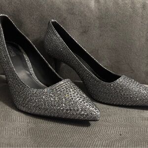 Michael Kors Alina Flex Pump - silver embellished size 6